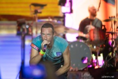 2024-06-29-Coldplay-PyramidStage-GlastonburyFestival-JulienM-01