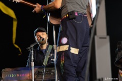 2024-06-29-Coldplay-PyramidStage-GlastonburyFestival-JulienM-17