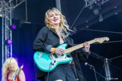 2024-06-27-LambriniGirls-Greenpeace-GlastonburyFestival-JulienM-01