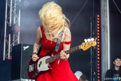 2024-06-27-LambriniGirls-Greenpeace-GlastonburyFestival-JulienM-14