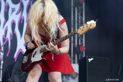 2024-06-27-LambriniGirls-Greenpeace-GlastonburyFestival-JulienM-18