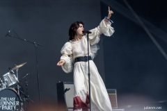 2024-06-29-TheLastDinnerParty-OtherStage-GlastonburyFestival-JulienM-04